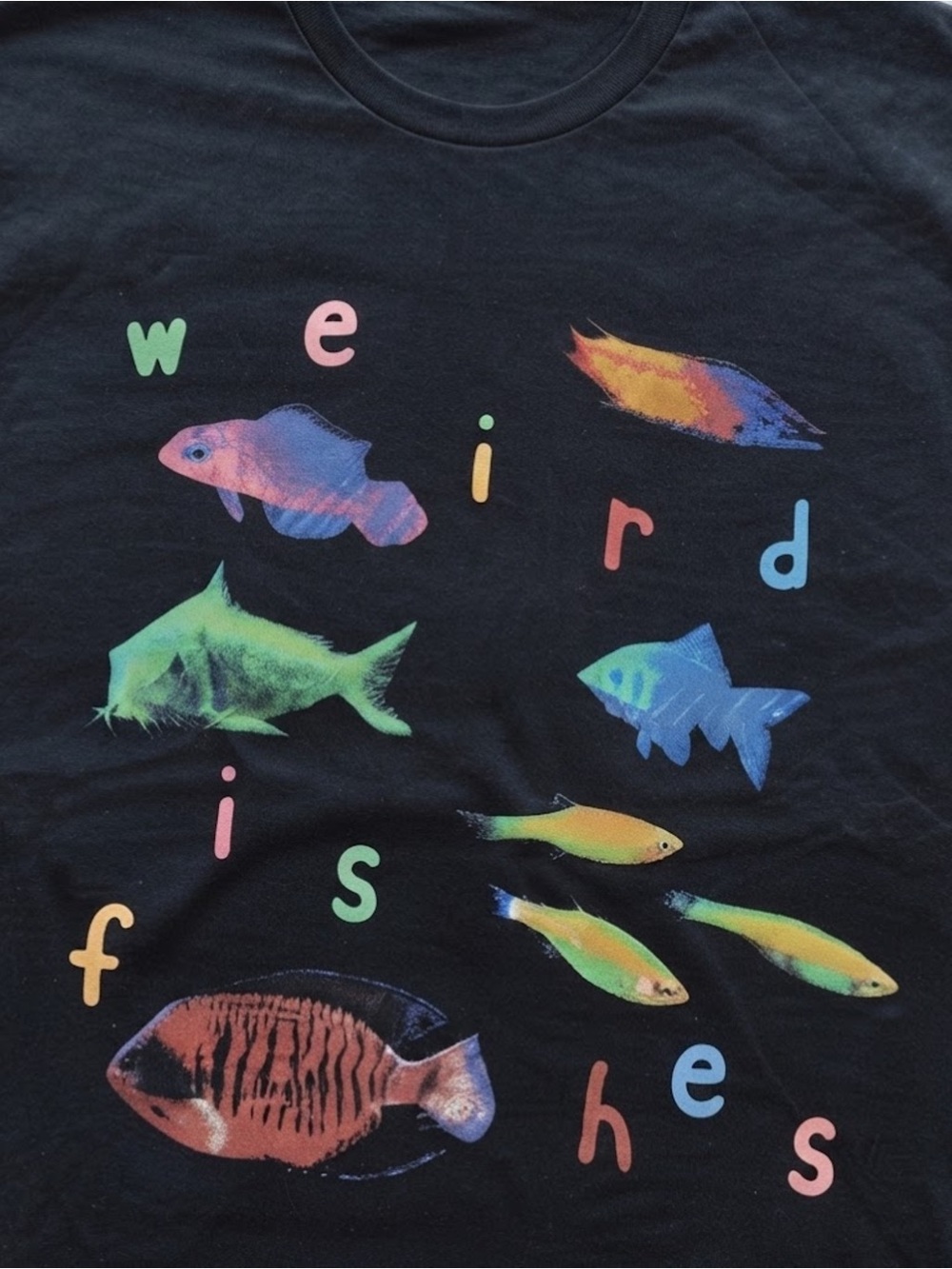 Weird Fishes Marine Graphic Black Gildan T-Shirt - Picture 2 of 2
